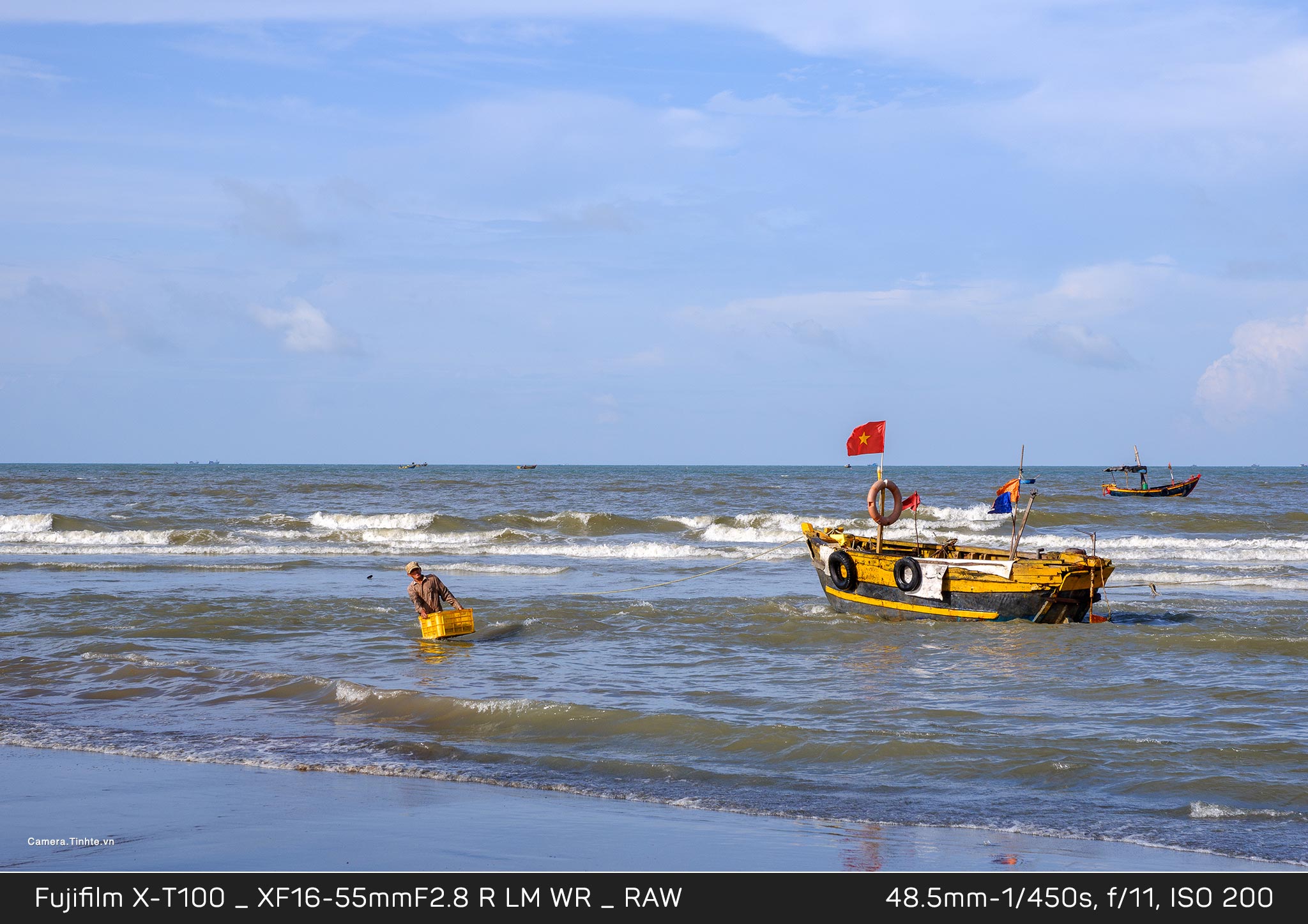 Đang tải DSCF9169_RAW.jpg…