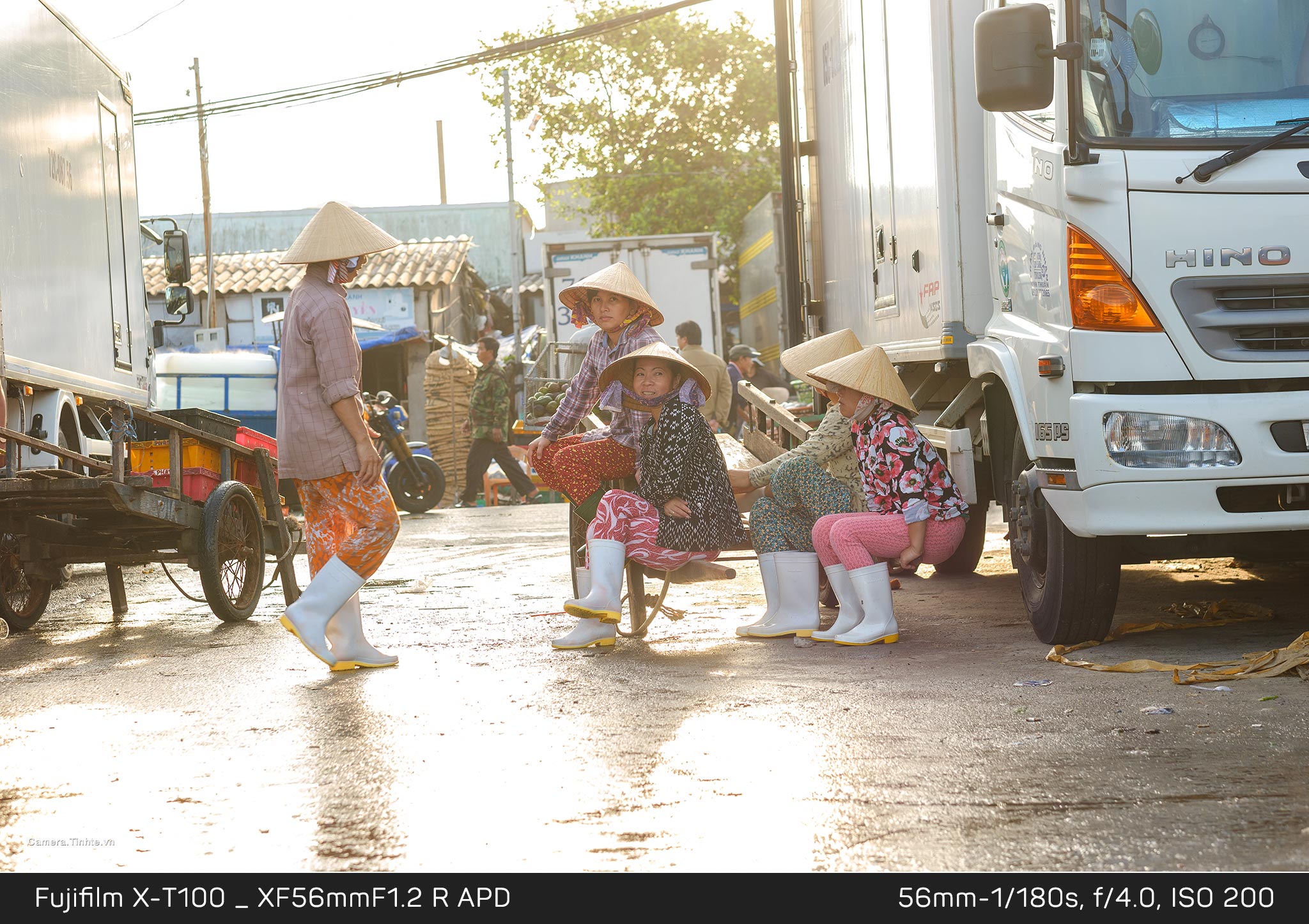 Đang tải DSCF9019_RAW.jpg…