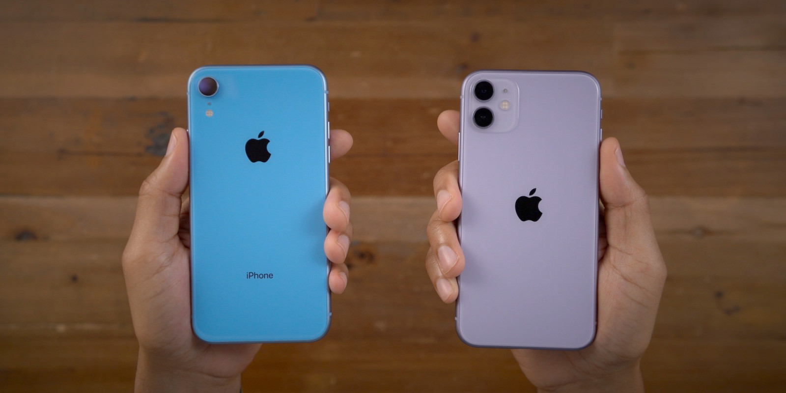 iphone-xr-vs-11-apple-logo