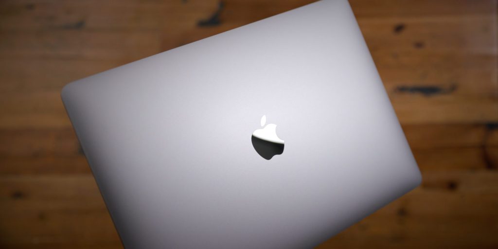 macbook-air-2020-top-features-top-case