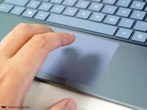 surface-laptop-go-trackpad