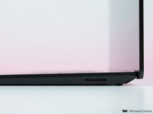 surface-laptop-4-amd-2021-ports2