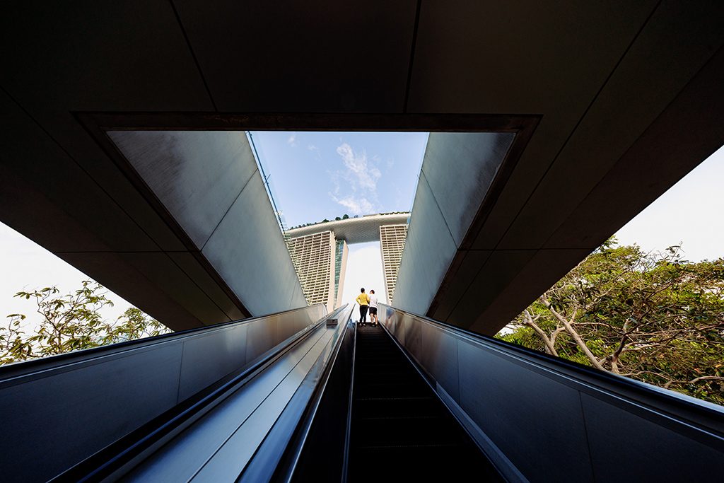 EOS R6 Mark II + RF10-20mm f/4L IS USM ở 10mm, f/8