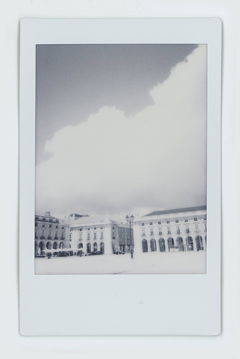 Giấy in máy ảnh Fujifilm instax (10 film/1 hộp)