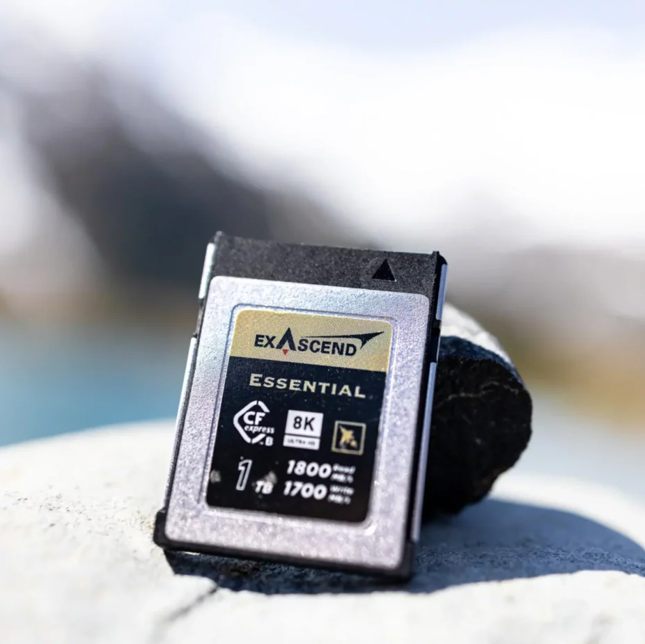 Thẻ nhớ CFexpress Type B Exascend Essential 512GB đọc 1800MB/s ghi 1700MB/s