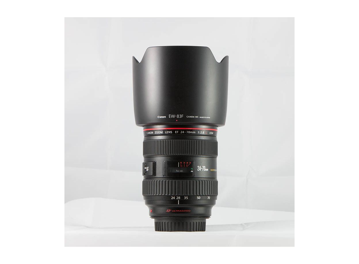 極美品！Canon EF 24-70mm f/2.8 L USM ズームレンズ Amazon.co.jp: Canon 標準ズームレンズ EF24-70mm F2.8L USM