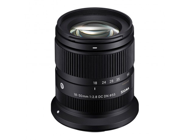 Sigma 18-50mm f/2.8 DC DN (C) Canon RF-S - Likenew