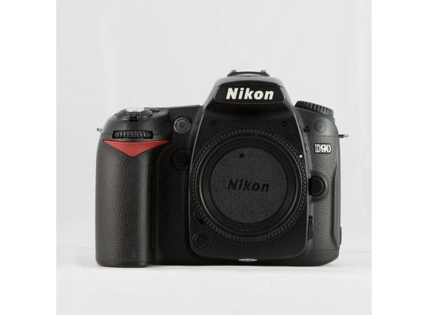 Nikon D90 - Likenew